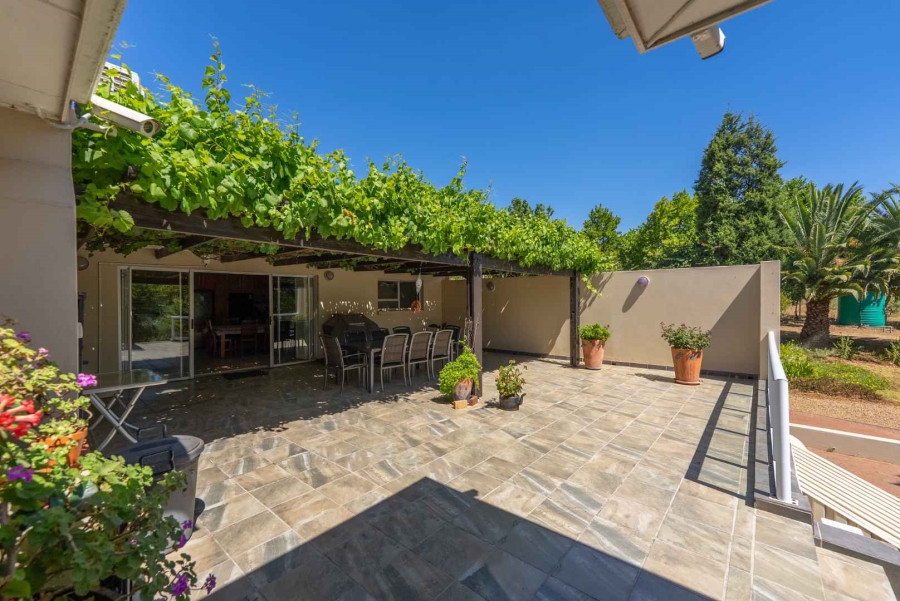 5 Bedroom Property for Sale in Stellenbosch Farms Western Cape